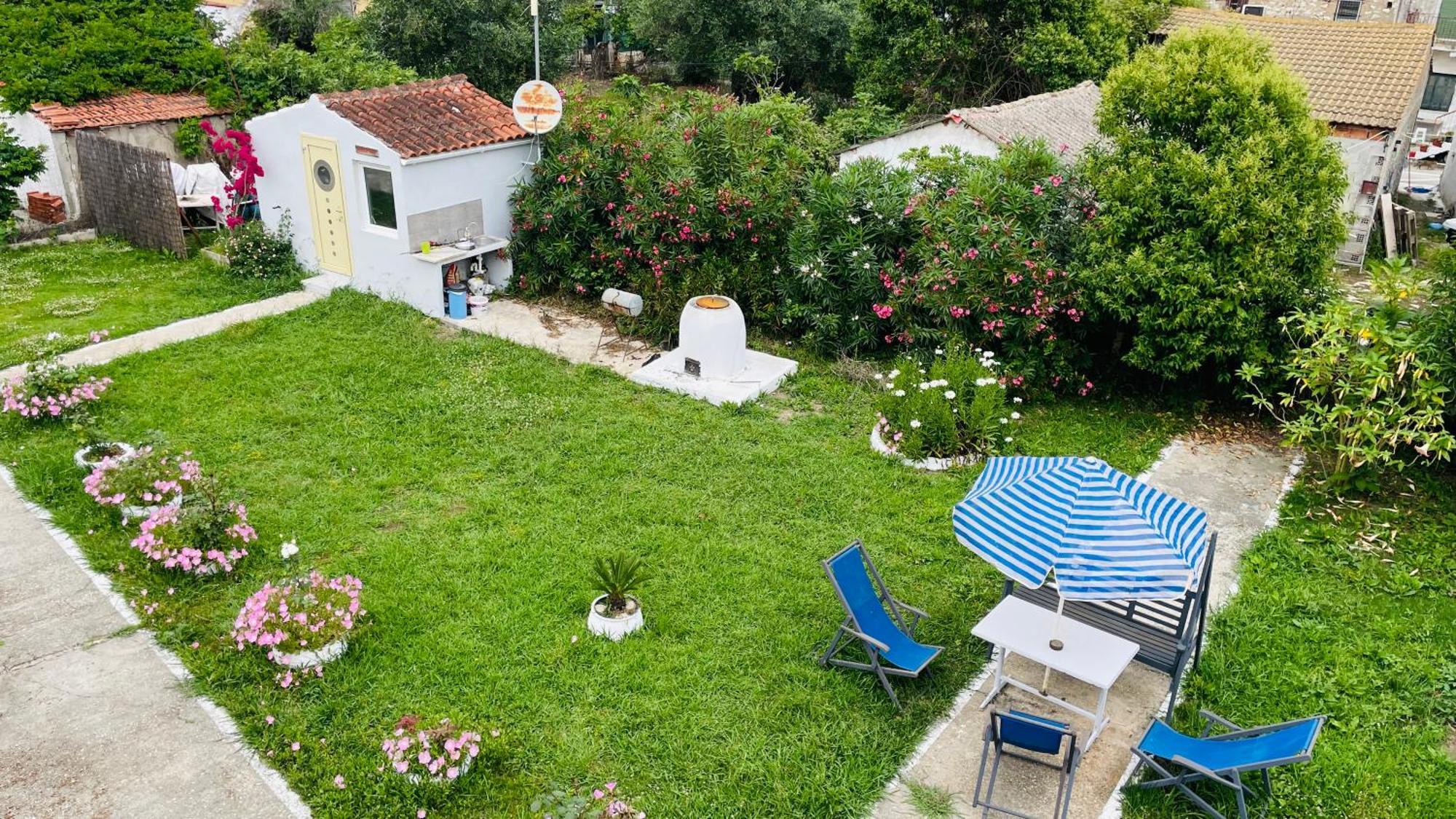 Full House Kavos Hotel Екстериор снимка