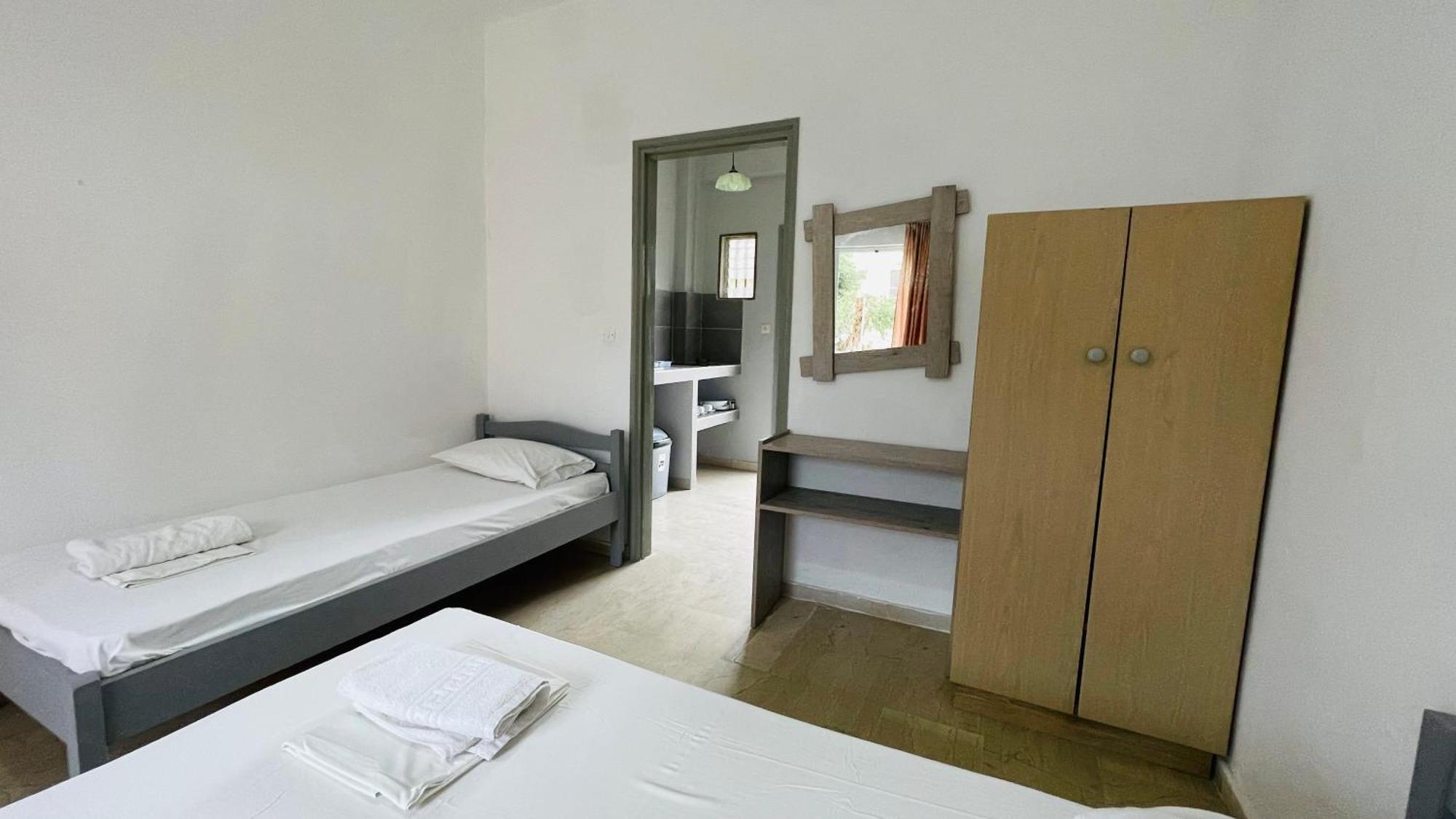 Full House Kavos Hotel Екстериор снимка